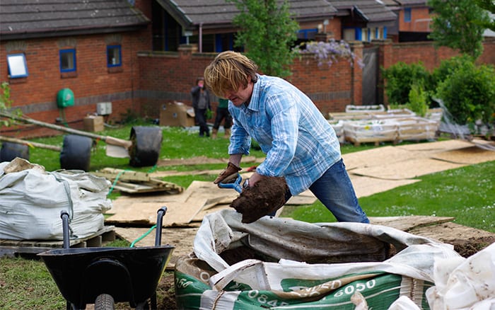 david Domoney digging set of Love your Garden