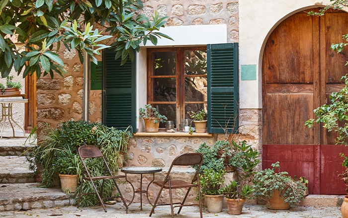 Mediterranean courtyard