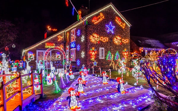 Sunday Mirror: Give it a glow with Illumination Street - David Domoney