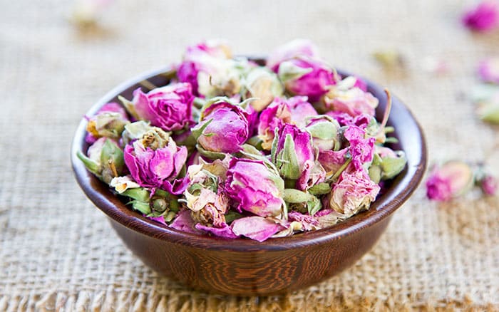 dried rose buds for pot pourri